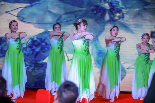 大禹漢光2018年“同心同行，共創(chuàng)未來”主題年會(huì)圓滿成功