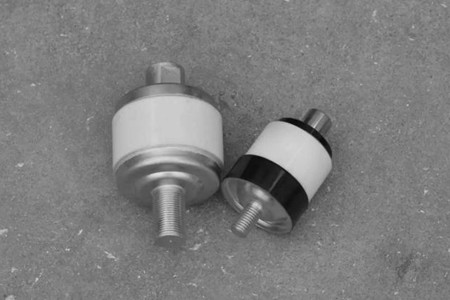 真空開關(guān)管外絕緣被擊穿的原因有哪些？